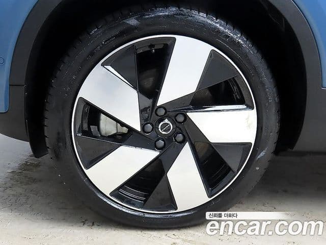 Volvo C40 Recharge twin Ultimate, 2024 все фото