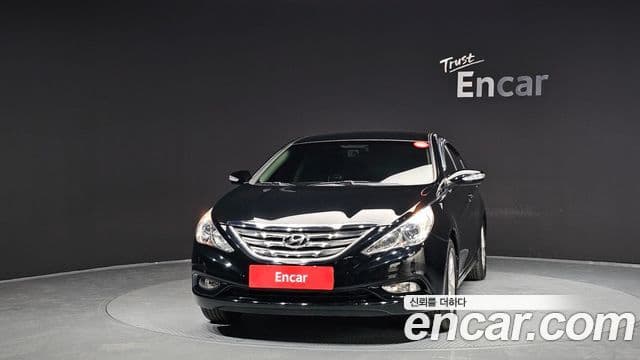 Hyundai YF Sonata люксовая версия, 2010 3