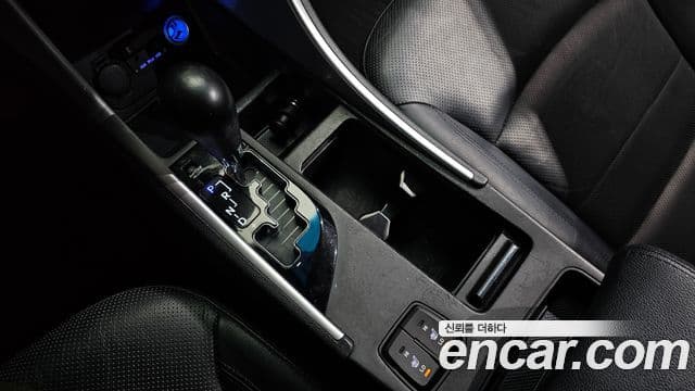 Hyundai YF Sonata люксовая версия, 2010 9