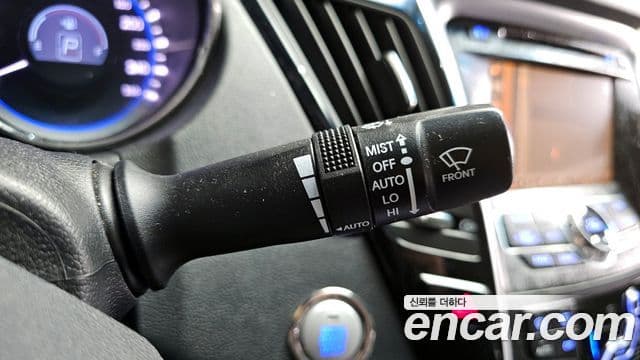 Hyundai YF Sonata люксовая версия, 2010 16