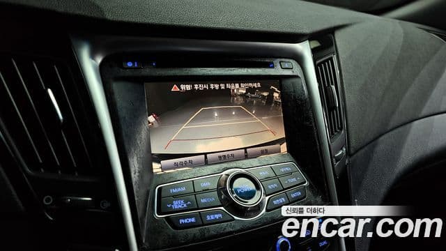 Hyundai YF Sonata люксовая версия, 2010 18