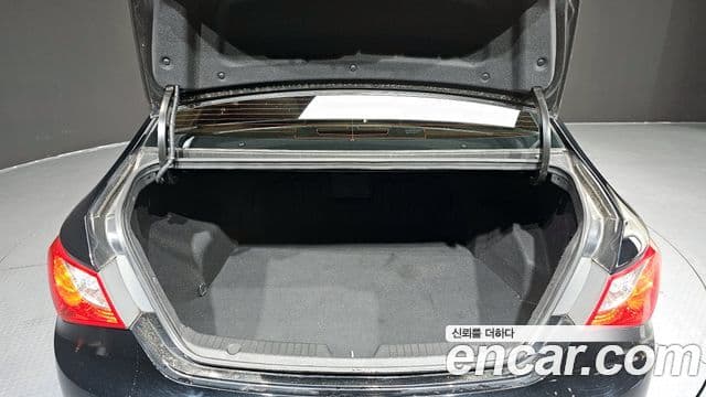 Hyundai YF Sonata люксовая версия, 2010 20