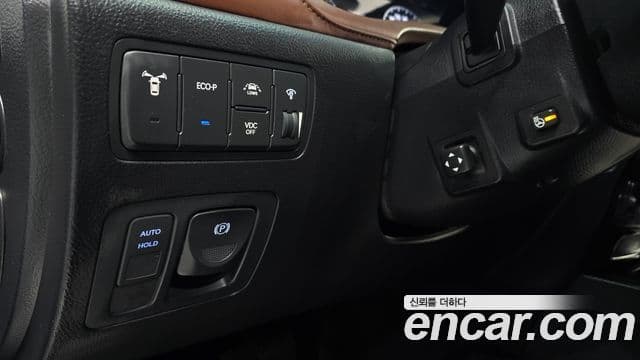 Hyundai Genesis VIP팩, 2012 14