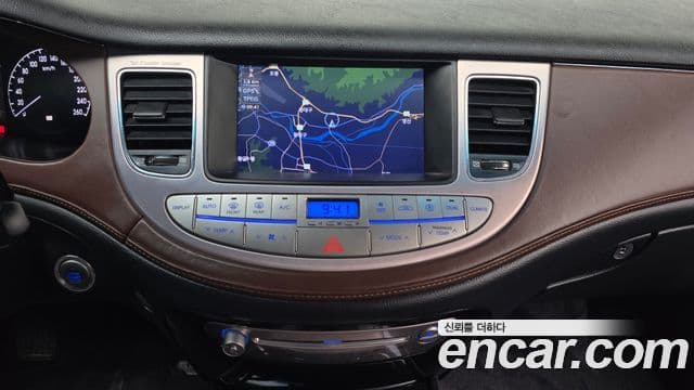 Hyundai Genesis VIP팩, 2012 15