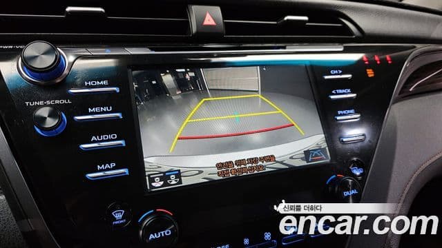 Toyota 캠리 (XV70) 2.5 LE гибрид, 2021 16