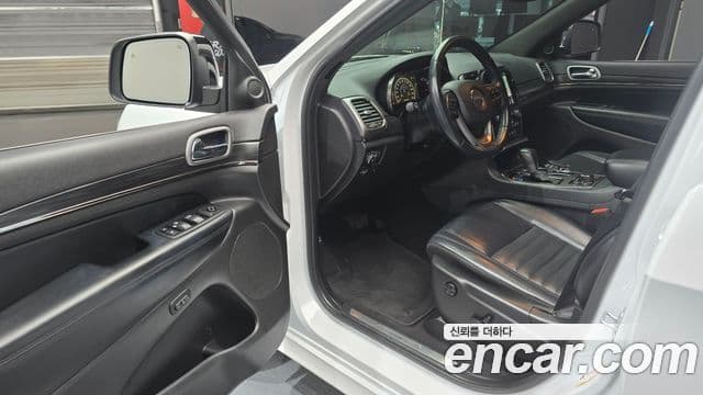 Jeep Grand Cherokee WK2, 2020 11