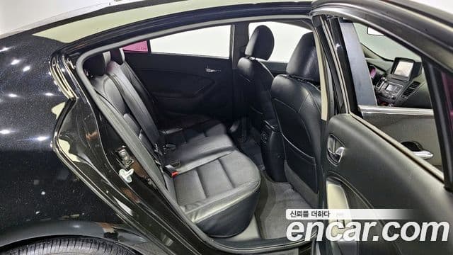 Kia K3 Prestige, 2015 11