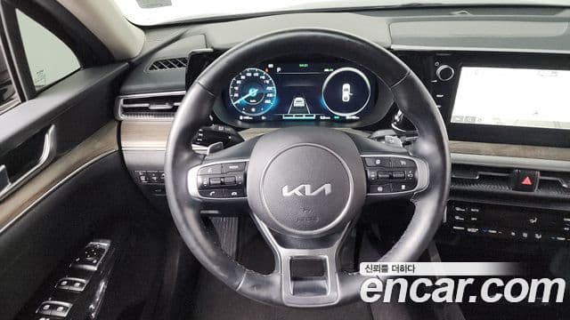 Kia K5 гибрид 3세대 Noblesse, 2023 13