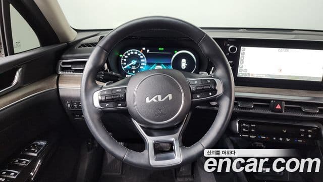 Kia K5 гибрид 3세대 Noblesse, 2023 13