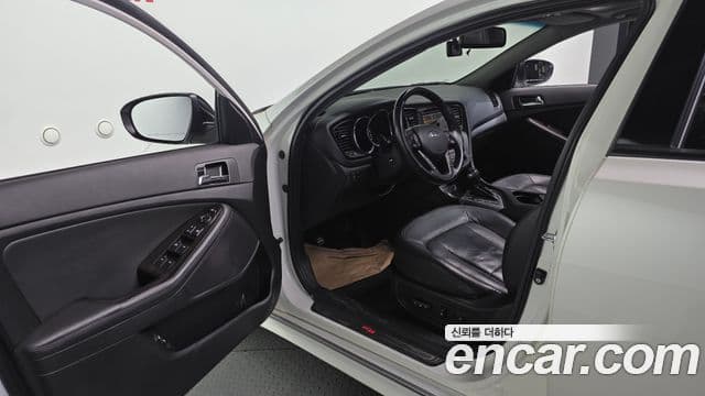 Kia K5 Prestige, 2013 10