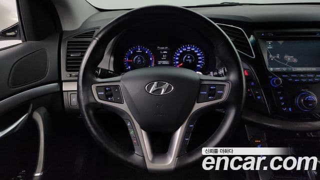 Hyundai i40 살룬 Smart, 2012 15