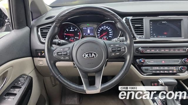 Kia The / новый New Carnival VIP, 2019 13