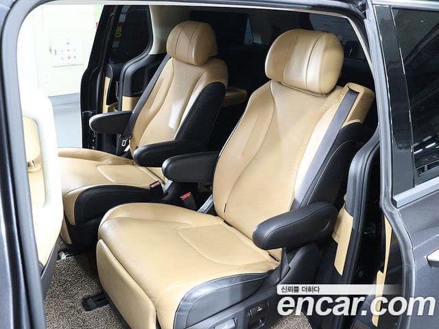 Kia Carnival 4세대 Signature, 2022 11