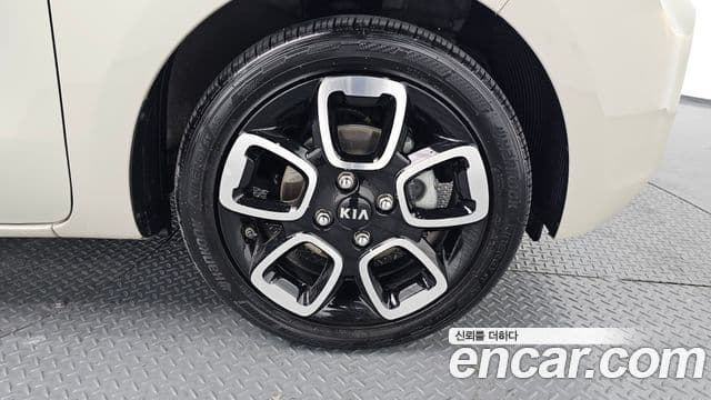 Kia The / новый New Ray Prestige, 2018 все фото