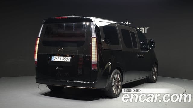 Hyundai Staria Inspiration, 2022 2