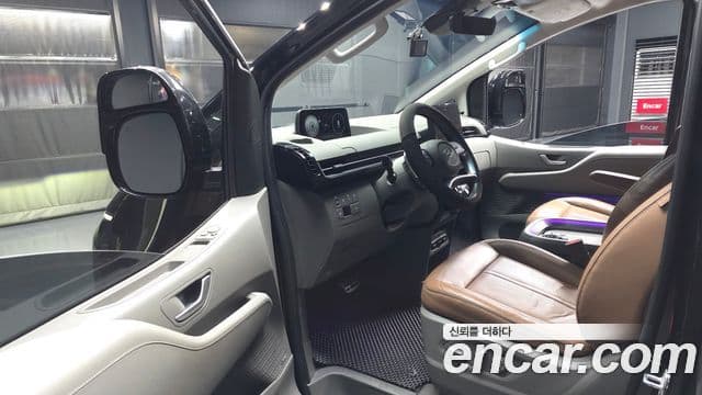 Hyundai Staria Inspiration, 2022 10