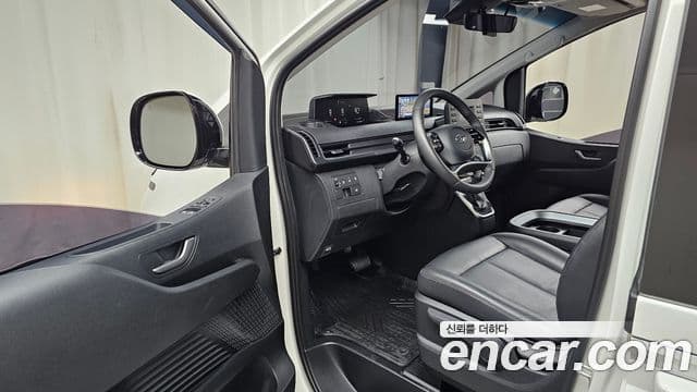 Hyundai Staria Modern, 2022 10