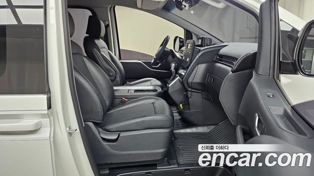 Hyundai Staria Modern, 2022 11