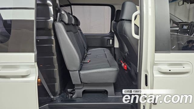 Hyundai Staria Modern, 2022 12