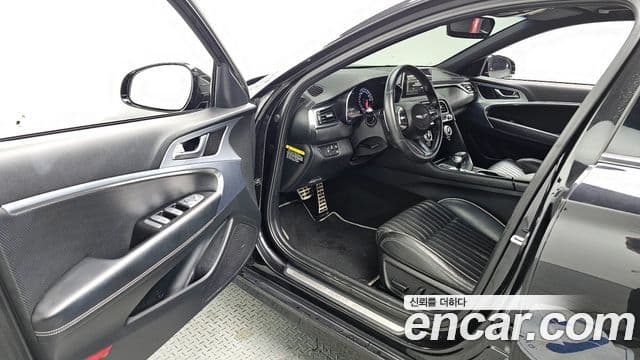 Genesis G70 Elite, 2019 10