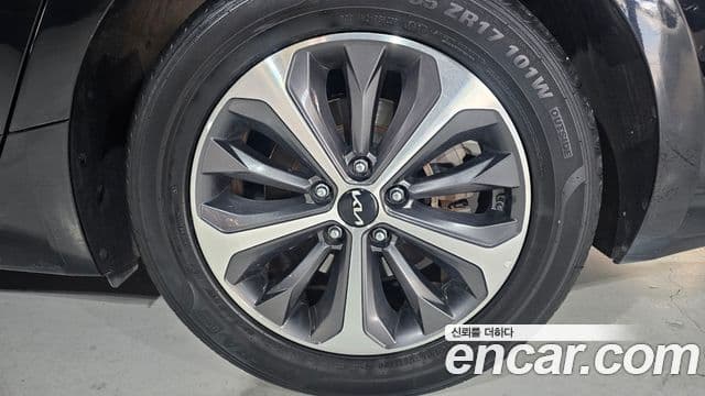 Kia K8 гибрид Noblesse, 2023 все фото