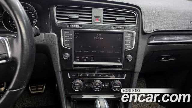 Volkswagen Гольф 7세대 2.0 GTD, 2015 14