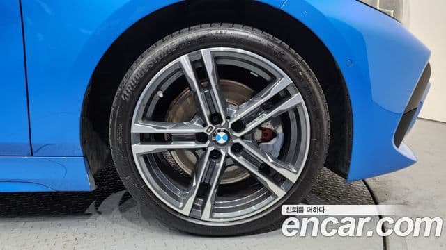 BMW 1시리즈 (F40) 120i M Sport, 2022 все фото