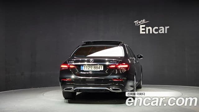 Mercedes-Benz E-класс W213 AMG Line, 2022 4