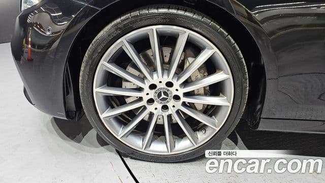 Mercedes-Benz E-класс W213 AMG Line, 2022 все фото