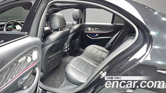 Mercedes-Benz E-класс W213 AMG Line, 2022 12