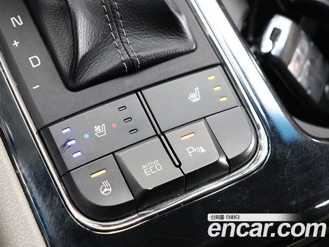 Kia All New Carnival VIP, 2018 10