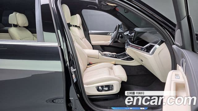 BMW X7 (G07) xDrive 40i M Sport 6인승, 2024 10
