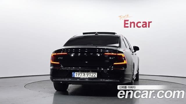 Volvo S90 B6 AWD Ultimate Bright, 2023 4