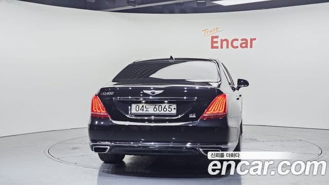 Genesis EQ900 Prestige, 2018 4