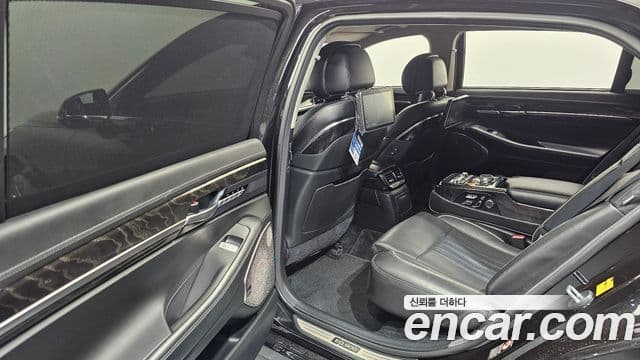 Genesis EQ900 Prestige, 2018 11