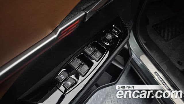 KG모빌리티(SsangYong) Torres T7, 2023 16