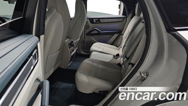Porsche Cayenne (PO536) 3.0 купе Platinum Edition, 2023 12