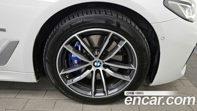 BMW 5시리즈 (G30) 523d M Sport, 2023 все фото