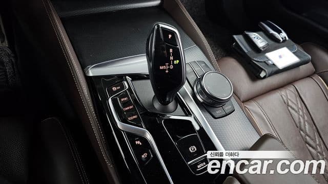 BMW 5시리즈 (G30) 523d M Sport, 2023 9