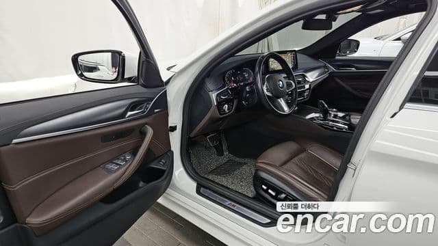 BMW 5시리즈 (G30) 523d M Sport, 2023 10