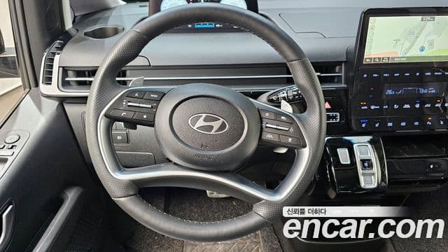 Hyundai Staria Inspiration, 2025 13