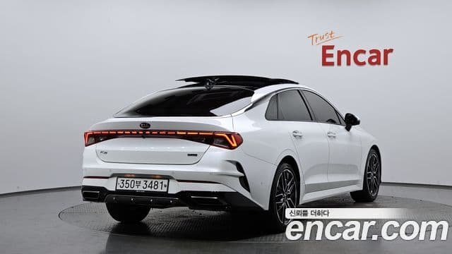 Kia K5 3세대 Signature, 2020 2