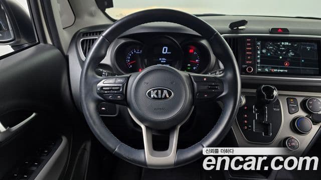 Kia The / новый New Ray Signature, 2021 13