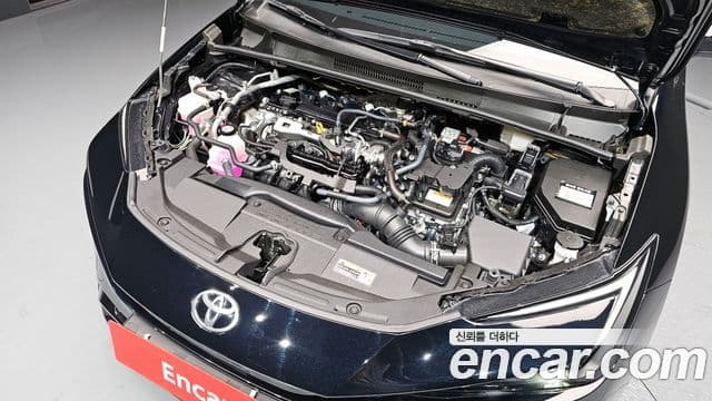 Toyota 프리우스 5세대 2.0 XLE, 2024 6