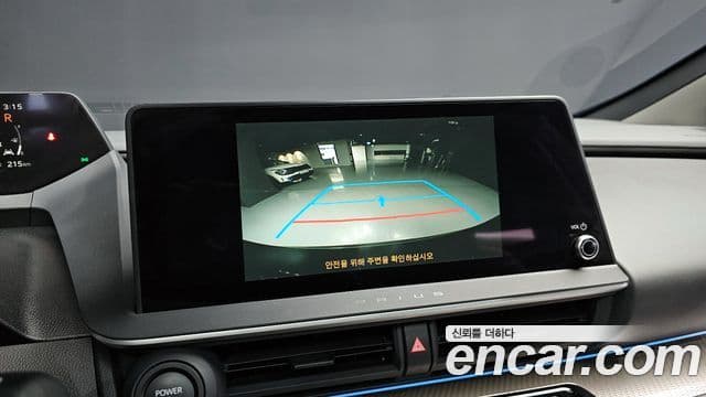 Toyota 프리우스 5세대 2.0 XLE, 2024 16