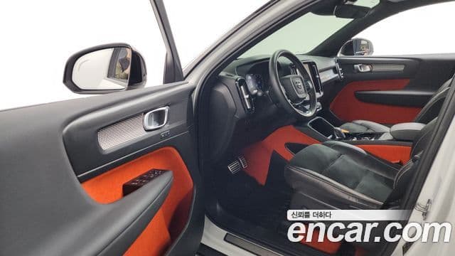 Volvo XC40 B4 R-Design, 2021 10