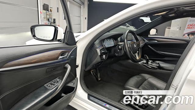 BMW 5시리즈 (G30) 530i M Sport Plus, 2018 10