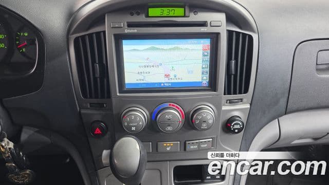 Hyundai Grand Starex CVX Luxury, 2015 15