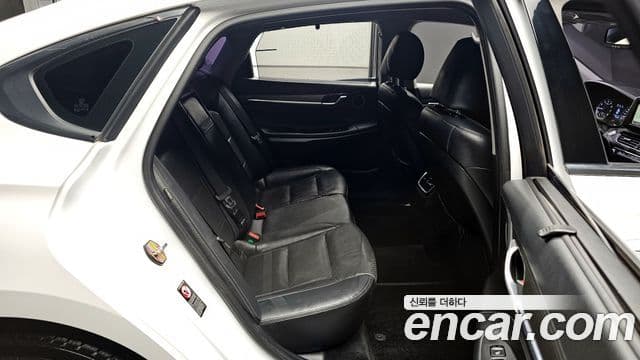 Hyundai Grandeur IG Special, 2018 11