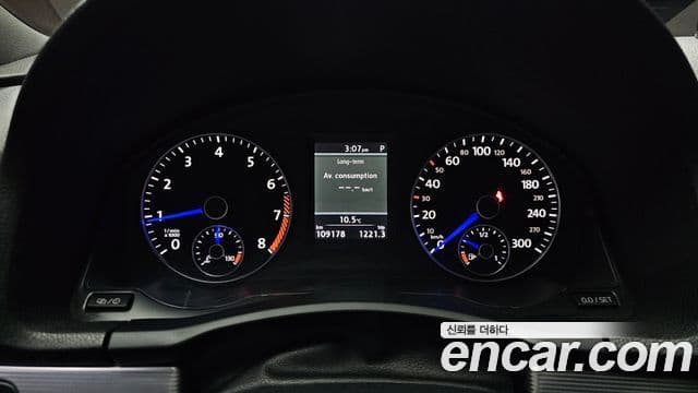 Volkswagen 시로코 2.0 TSI R, 2013 8